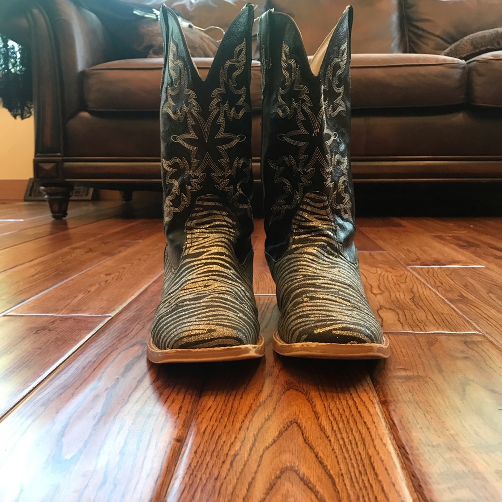 Romper boots